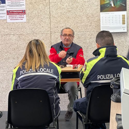 porto d'armi sportivo tiro a segno nazionale alezio lecce poligono di tiro a fuoco provincia di lecce idoneità al maneggio armi polizia locale